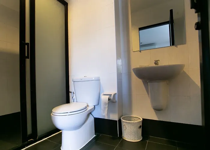 Aparthotel The Box 3*