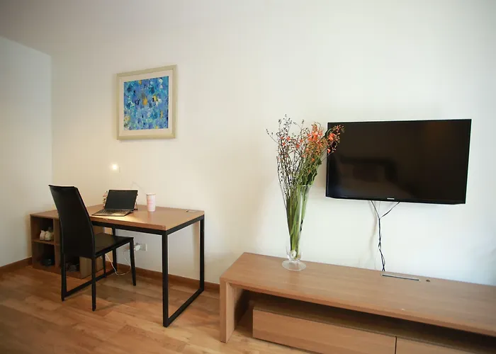 Aparthotel The Box 3*